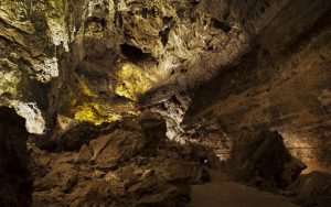 Interior de la Cueva de los Verdes. Fotografía: Ramón Pérez Niz.