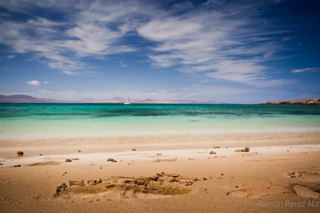 Orilla de Playa Francesa en La Graciosa Playas de Lanzarote Fotografía Ramón Pérez Niz