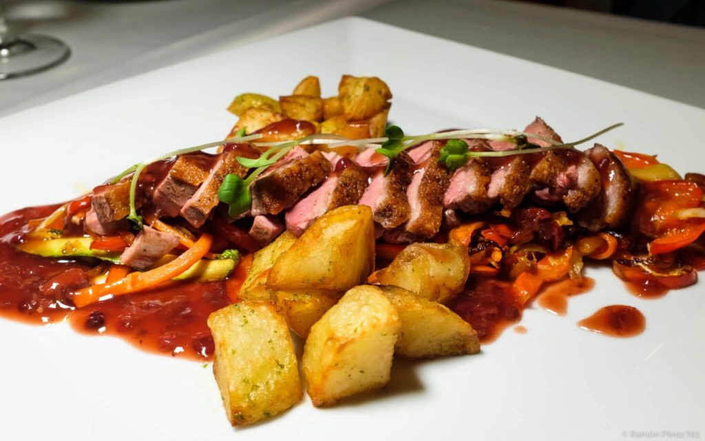 Restaurante El Navarro Cocina de toda la vida con mucho sabor en Costa Teguise