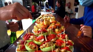 Festival de Pintxos Vascos en el Atelier de Lolo Coutancier, Costa Teguise. 