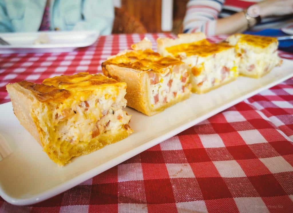 Quiche Lorraine, Atelier Bistro Bar de Costa Teguise. Fotografía: Ramón Pérez Niz.