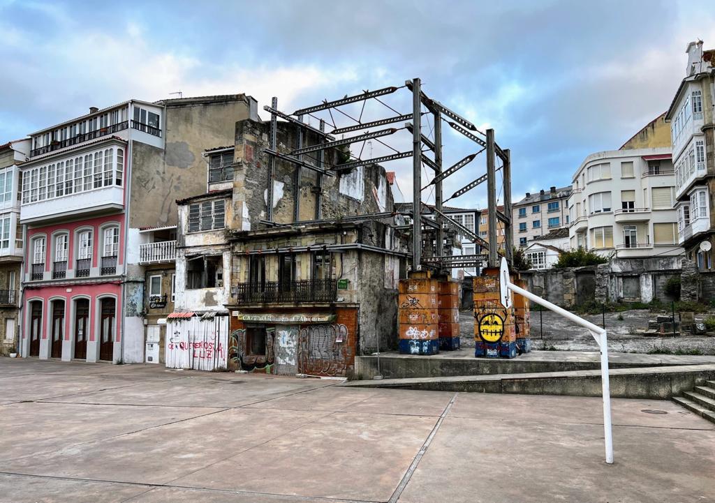 Lego a reconstruir. Ferrol.