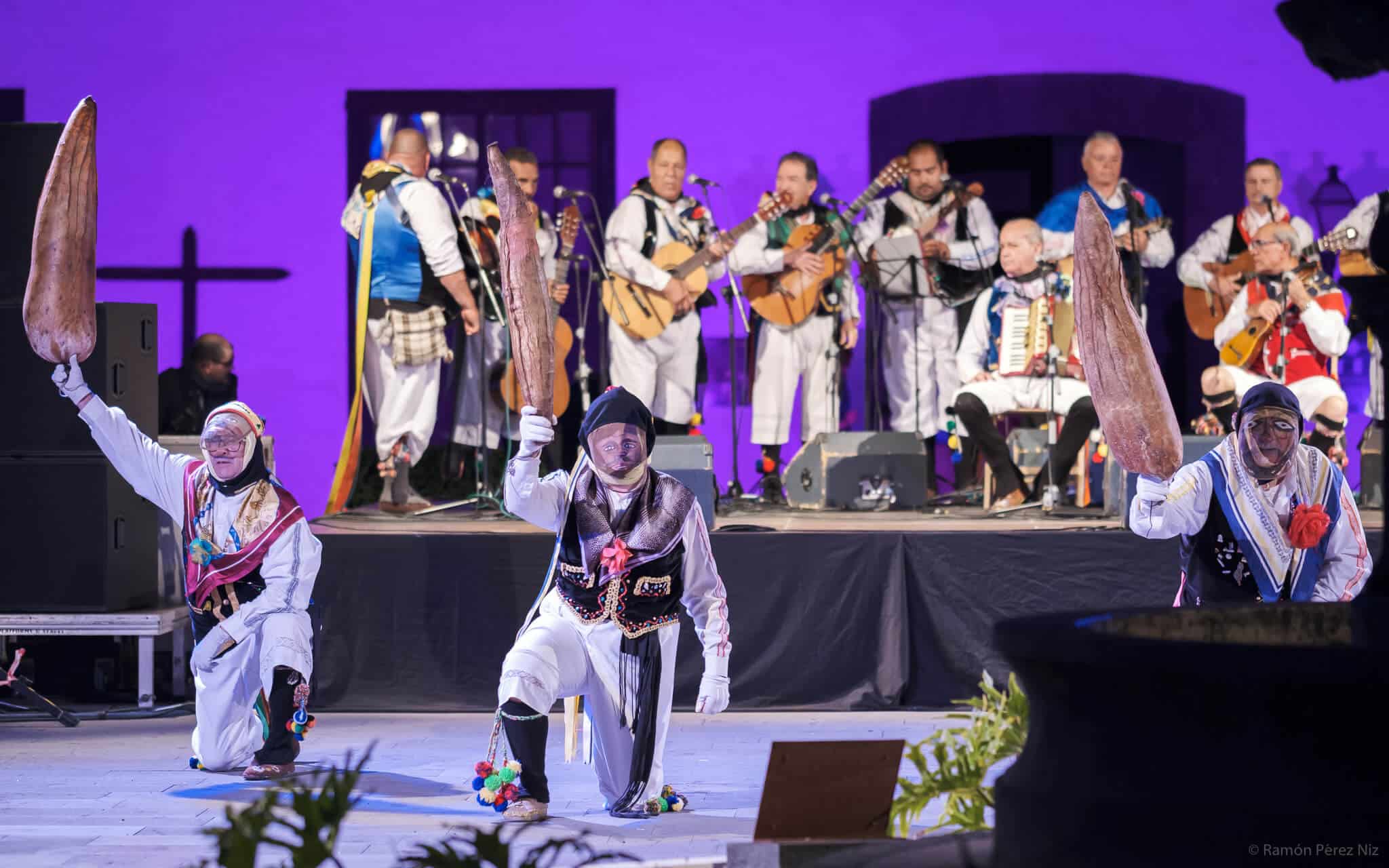 Los Buches de Arrecife, historia viva del Carnaval de Lanzarote. Fotografía: Ramón Pérez Niz.