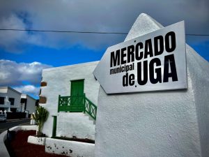 Mercado Municipal de Uga. Kilómetro 0 de Lanzarote en el pueblito de los camellos. Fotografía: Josechu Pérez Niz. 