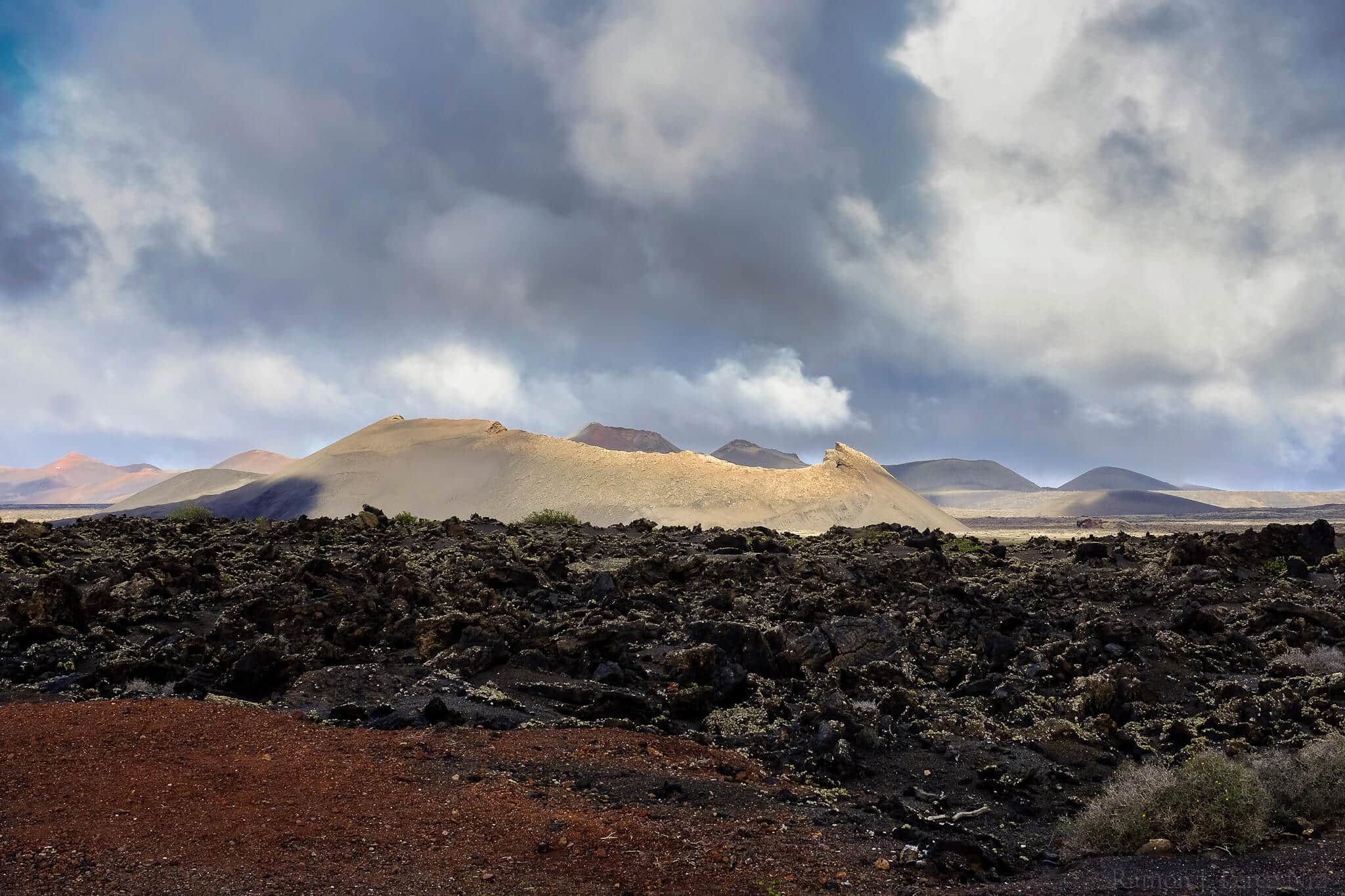 Volcán del Cuervo, inicio de las erupciones de Timanfaya del Siglo XVIII en Lanzarote. Fotografía: Ramón Pérez Niz.