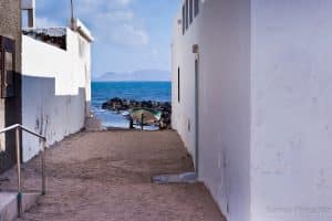 Historia de La Caleta de Famara: de almacenar pescado a pueblo surfista. Fotografía: Ramón Pérez Niz.