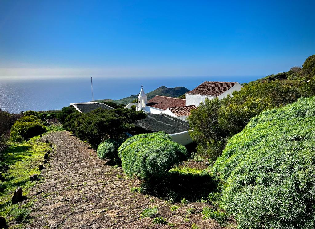 La Ermita de la Virgen de los Reyes de El Hierro.