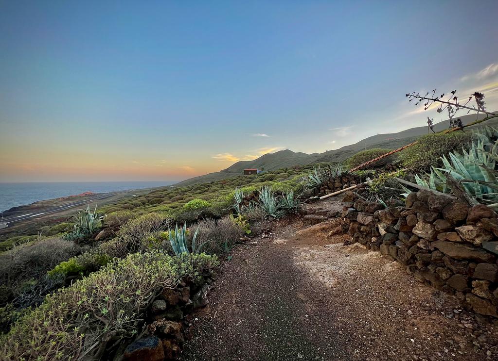 Camino Natural El Hierro, Etapa 1: Tamaduste-Valverde, primeros pasos. Fotografía: Josechu Pérez Niz.