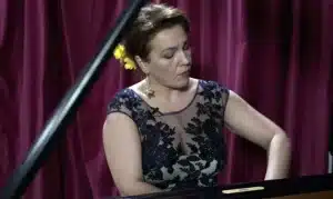 La gran pianista ucraniana Natalia Nikolaeva ofrecerá un potente recital con obras maestras del repertorio pianístico en el Teatro Municipal de Tías