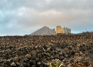 La Torrecilla: un siglo custodiando el Volcán de la Corona