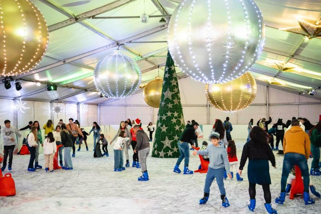 Pista de hielo Feria Navideña `Navilan´ Arrecife 2024-2025