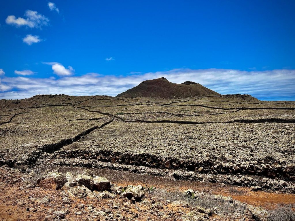 Monumento Natural del Malpaís de La Arena, Fuerteventura. Camino Natural de Fuerteventura Etapa 2 Corralejo - La Oliva