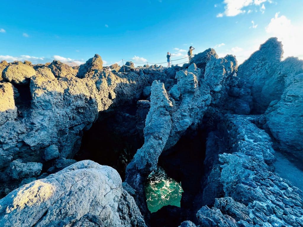 Una tarde en Los Hervideros: qué se siente entre dos fuerzas de la naturaleza