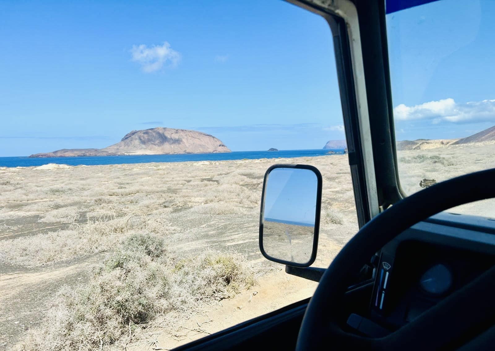 La Graciosa en jeep oficial: ruta guiada por la isla graciosera